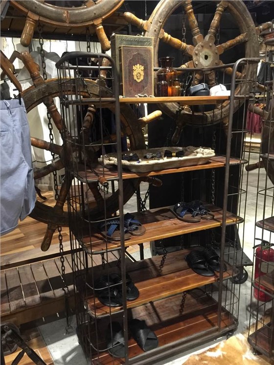 服裝展示架