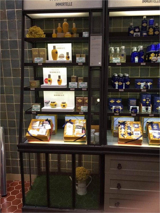 鐵藝展柜廠家