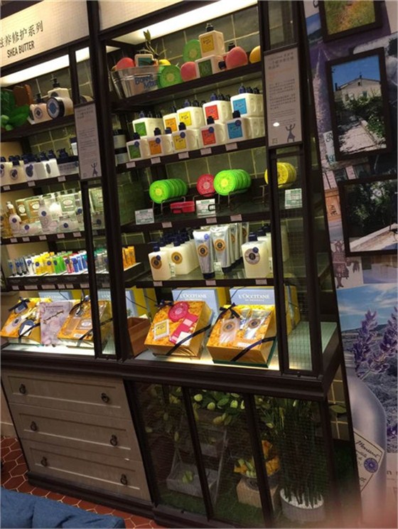 鐵藝展柜定做