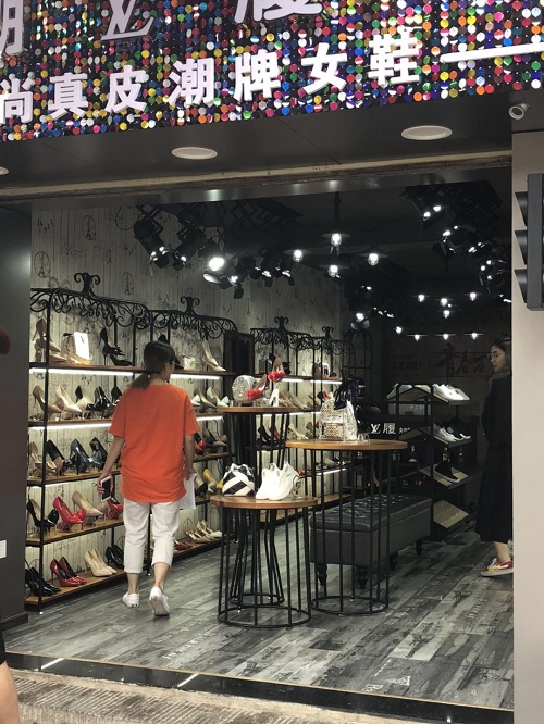 鐵藝展示道具定制